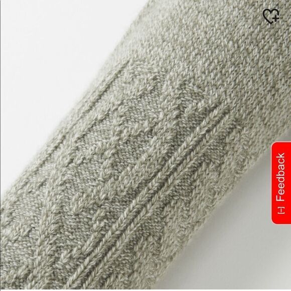 Uniqlo Heattech Cable Knit Leggings - Picture 3 of 7